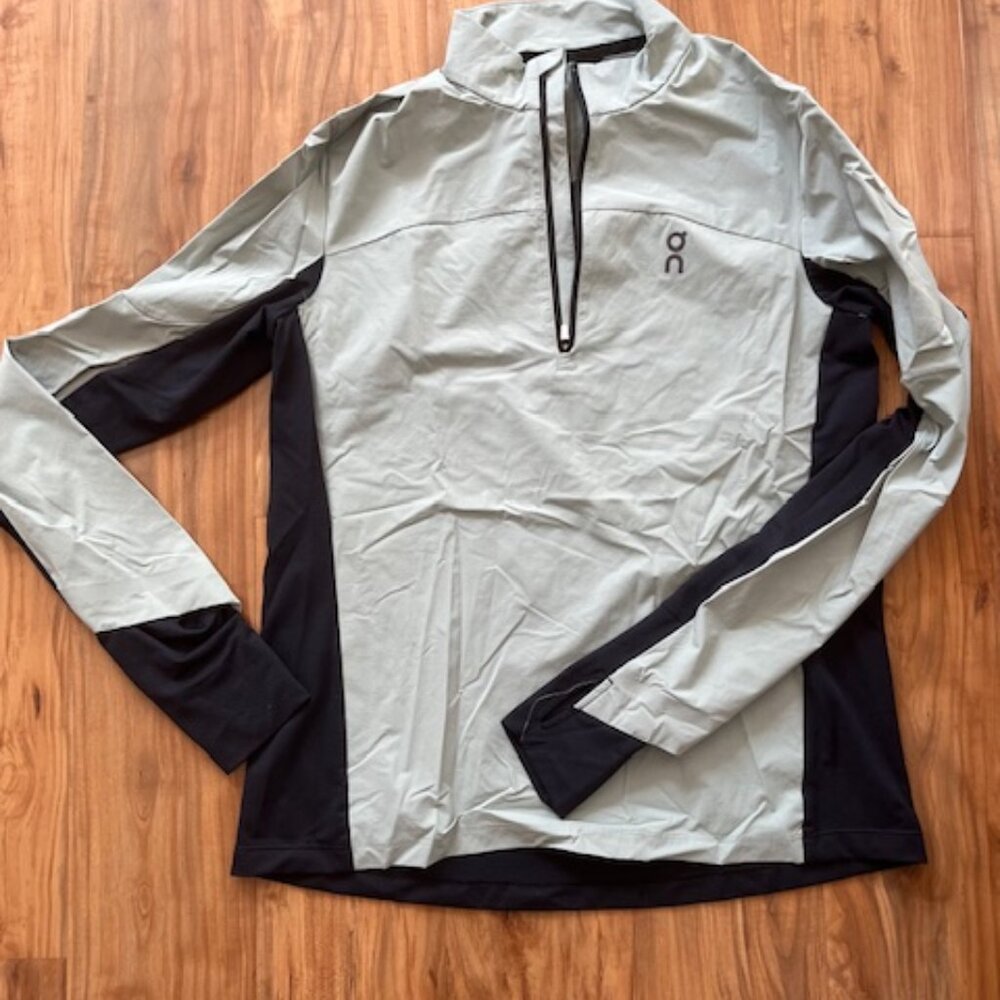 On Running Women's Running Trail Breaker Jacket Light Weight Pullover